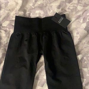 Navigation solid seamless black